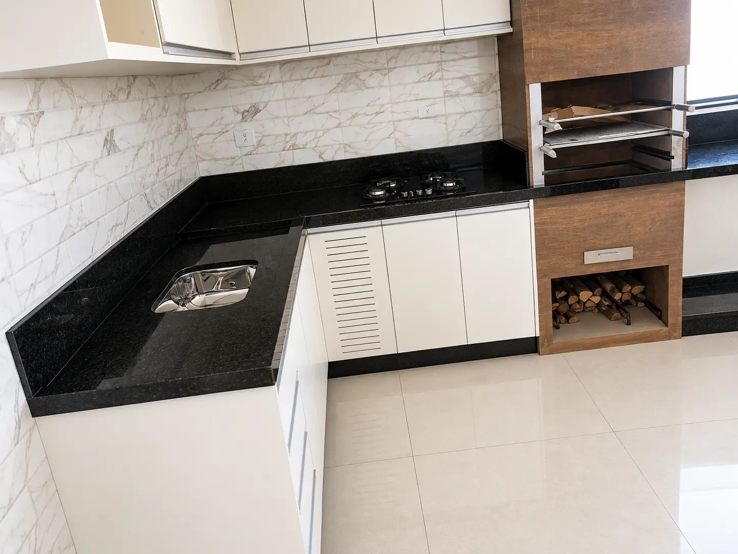 Cozinha Ampla em mármore e granito — Amazonita Mármores