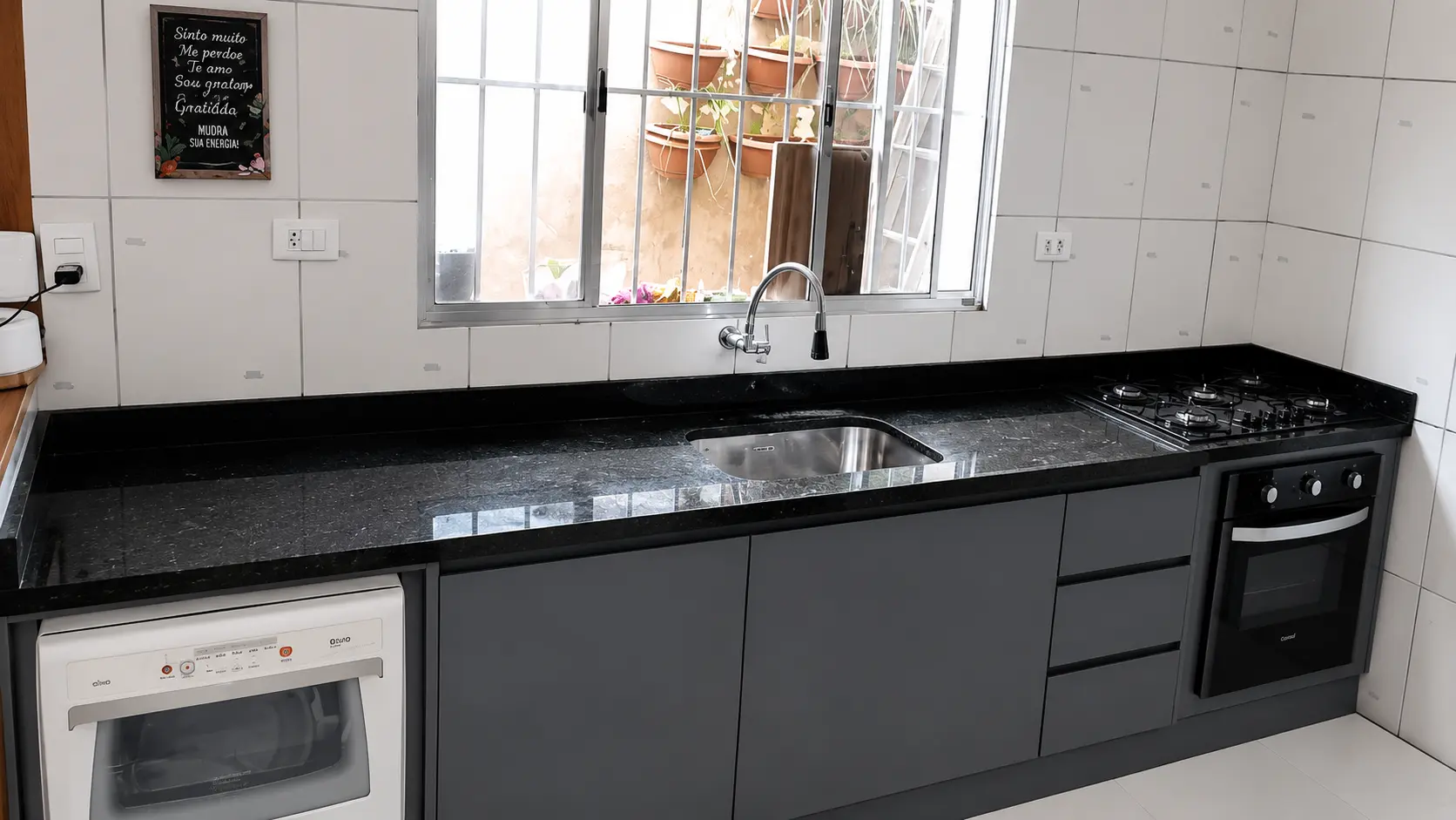Cozinha Integrada em mármore e granito — Amazonita Mármores